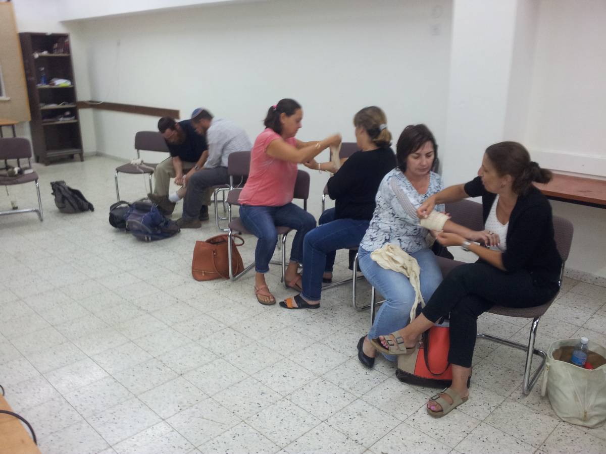 קורס עזרה ראשונה למדריכי טיולים ומורי דרך